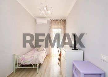 Camera / camera da letto - Three-room apartment Via Lorenzo Bufali
 
2, Belpasso - photo 19