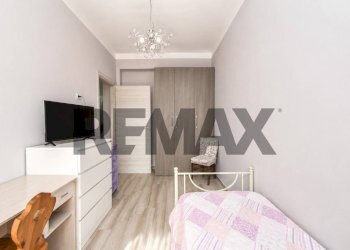 Camera / camera da letto - Three-room apartment Via Lorenzo Bufali
 
2, Belpasso - photo 20