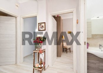 Hall / corridoio - Three-room apartment Via Lorenzo Bufali
 
2, Belpasso - photo 21