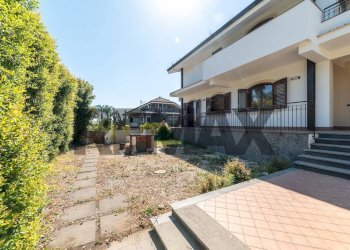 Casa all\'aperto - Villa Via Giovanni Pascoli
 
19, Aci Sant'Antonio - photo 6