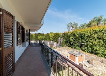 Balcone - Villa Via Giovanni Pascoli
 
19, Aci Sant'Antonio - photo 12