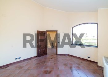 Stanza vuota - Villa Via Giovanni Pascoli
 
19, Aci Sant'Antonio - photo 17