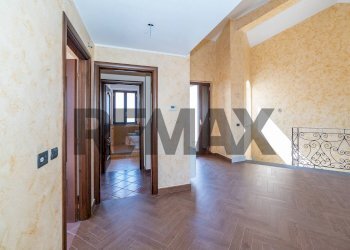 Stanza vuota - Villa Via Giovanni Pascoli
 
19, Aci Sant'Antonio - photo 18