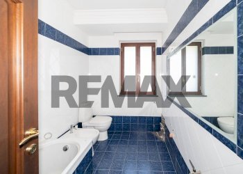 Bagno - Villa Via Giovanni Pascoli
 
19, Aci Sant'Antonio - photo 19