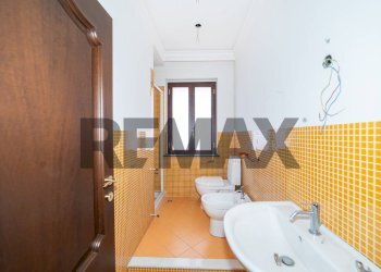 Bagno - Villa Via Giovanni Pascoli
 
19, Aci Sant'Antonio - photo 22