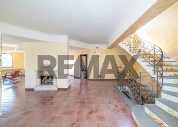 Soggiorno - Villa Via Giovanni Pascoli
 
19, Aci Sant'Antonio - photo 35