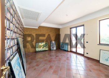 Stanza vuota - Villa Via Giovanni Pascoli
 
19, Aci Sant'Antonio - photo 43