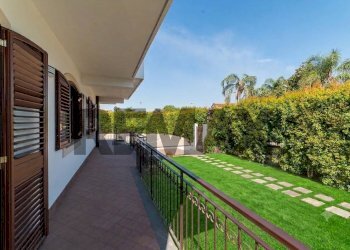 Balcone - Villa Via Giovanni Pascoli
 
19, Aci Sant'Antonio - photo 14