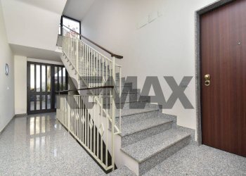 Scale - Four-room apartment Via Giuseppe Alizzi
 
8, Riposto - photo 8