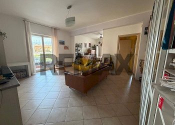 Soggiorno - Four-room apartment Via Giuseppe Alizzi
 
8, Riposto - photo 15