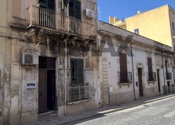 Edificio all\'aperto - Casa indipendente Corso Vittorio Emanuele
 
218, Avola - foto 6