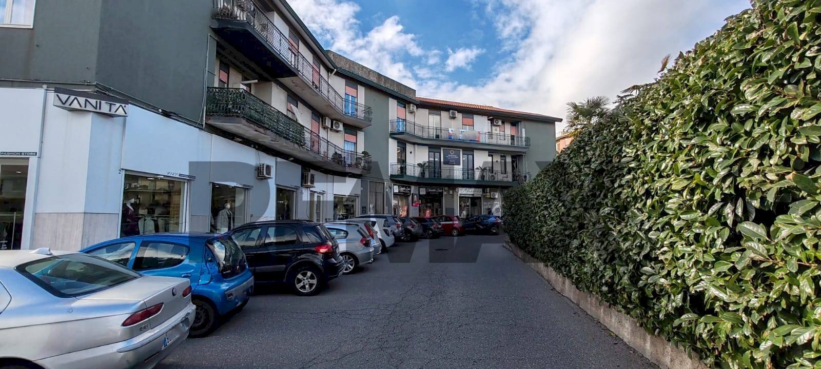 Edificio all\'aperto - Four-room apartment Piazza Dante Alighieri
6, Mascalucia - photo 2