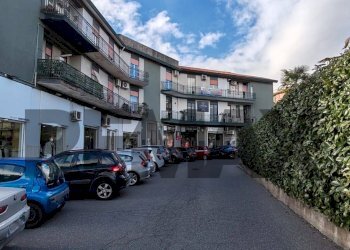 Edificio all\'aperto - Four-room apartment Piazza Dante Alighieri
6, Mascalucia - photo 2