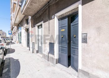 Edificio all\'aperto - Four-room apartment Via Emanuele Bellia
 
116, Paterno - photo 1