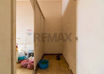 Hall / corridoio - Four-room apartment Via Emanuele Bellia
 
116, Paterno - photo 28
