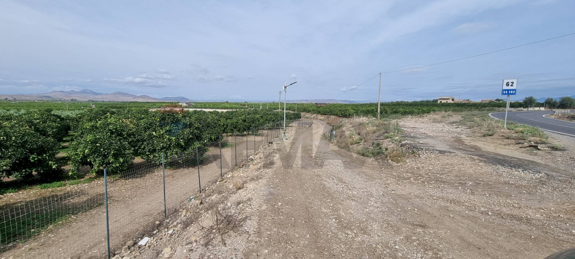 Vista delle montagne - Terreno agricolo Contrada Gerbini
snc, Paterno - foto 2