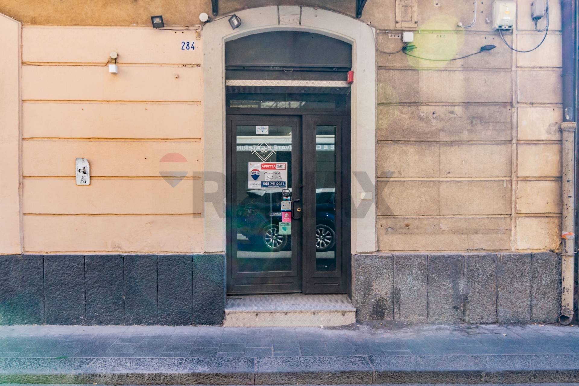 Edificio all\'aperto - Shop Via Monsignore Ventimiglia
 
284, Catania - photo 2