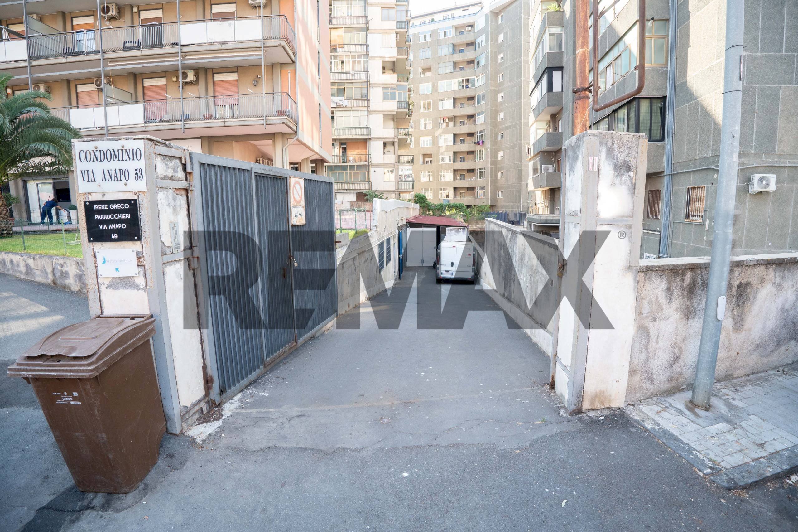 Edificio all\'aperto - Magazzino Via Anapo
 
61, Catania - foto 1