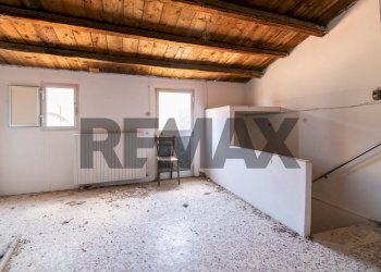 Stanza vuota - Independent house Via Santa Sofia
 
18, Chiaramonte Gulfi - photo 32