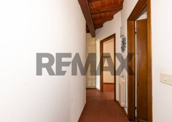 Hall / corridoio - Quadrilocale Via Francesco Petrarca
 
8, Figline e Incisa Valdarno - foto 14