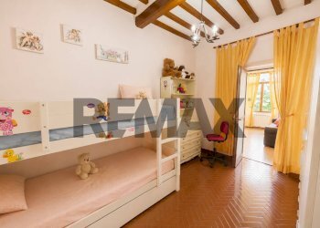 Camera / camera da letto - Four-room apartment Via 1 maggio
 
21, Bucine - photo 6
