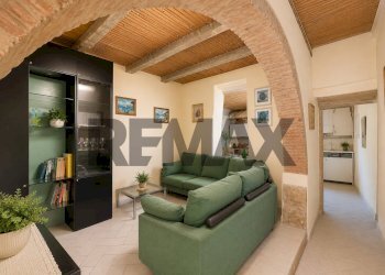 Soggiorno - Four-room apartment Via 1 maggio
 
21, Bucine - photo 13