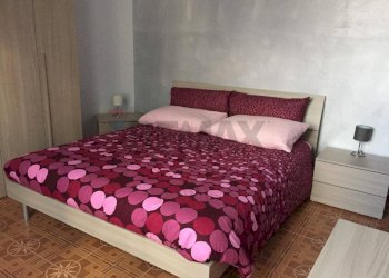 Camera / camera da letto - Three-room apartment Via Arezzo
49, Perugia - photo 3