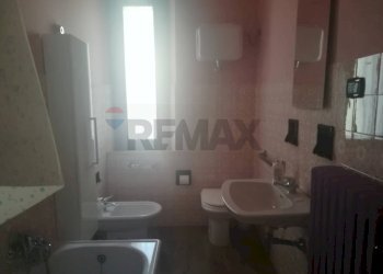 Bagno - Three-room apartment Via Arezzo
49, Perugia - photo 24