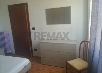 Camera / camera da letto - Three-room apartment Via Arezzo
49, Perugia - photo 33