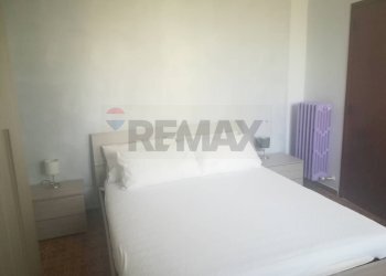 Camera / camera da letto - Three-room apartment Via Arezzo
49, Perugia - photo 34