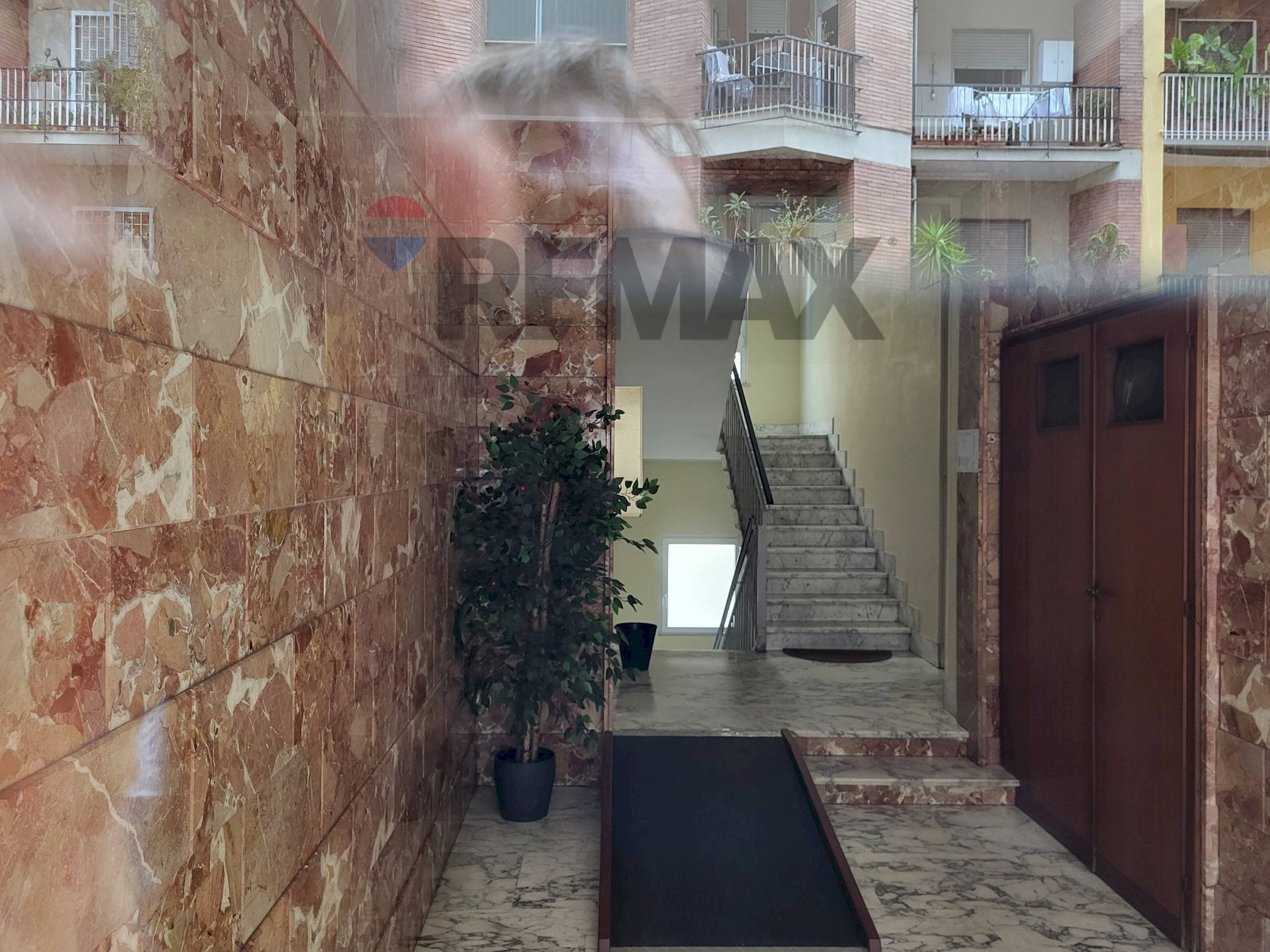 Ricezione / Lobby - Trilocale Via Colfelice
30, Roma - foto 2
