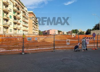 Edificio all\'aperto - Trilocale Via Colfelice
30, Roma - foto 6