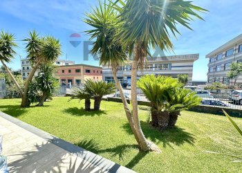 Giardino - Ufficio Via Andrea Doria
 
9, Aci Sant'Antonio - foto 6