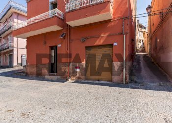 Edificio all\'aperto - Casa indipendente Via Vittorio Emanuele
 
227, Motta Sant'Anastasia - foto 5