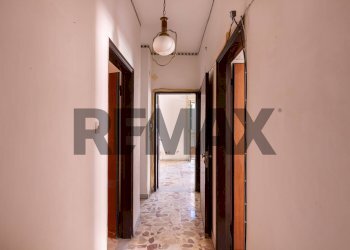 Hall / corridoio - Casa indipendente Via Vittorio Emanuele
 
227, Motta Sant'Anastasia - foto 20