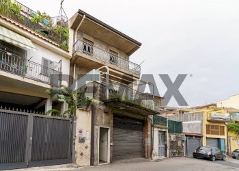 Edificio all\'aperto - Apartment via acicastello
 
33, Aci Castello - photo 1