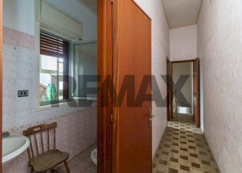 Hall / corridoio - Apartment via acicastello
 
33, Aci Castello - photo 7