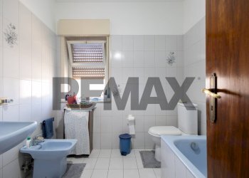 Bagno - Quadrilocale Via San Giuseppe
 
82, Mascali - foto 9