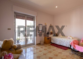Camera / camera da letto - Quadrilocale Via San Giuseppe
 
82, Mascali - foto 10