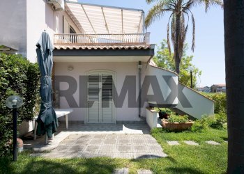 Casa all\'aperto - Independent house via Dottore Mario Amato
 
5, Mascali - photo 1