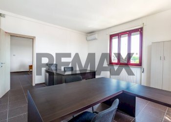 Sala da pranzo - Office via aldo moro
5, San Martino Siccomario - photo 2
