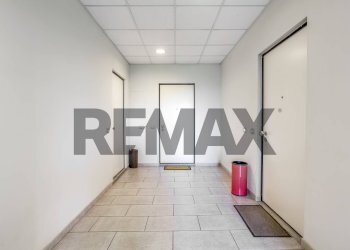 Hall / corridoio - Office via aldo moro
5, San Martino Siccomario - photo 17