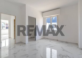 Stanza vuota - Trilocale via Circonvallazione
 
16, Siziano - foto 5