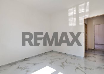 Stanza vuota - Trilocale via Circonvallazione
 
16, Siziano - foto 10