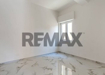Stanza vuota - Trilocale via circonvallazione
 
16, Siziano - foto 10