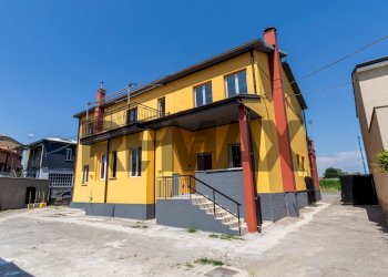 Casa all\'aperto - Trilocale via circonvallazione
 
16, Siziano - foto 15