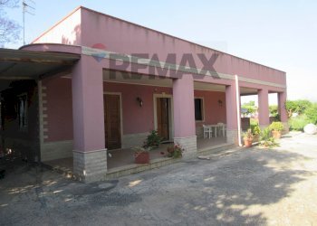 Casa all\'aperto - Villa via delle Zagare
 
s.n.c., Augusta - foto 1