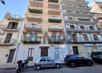 Edificio all\'aperto - Apartment via XIV ottobre
 
85, Augusta - photo 2