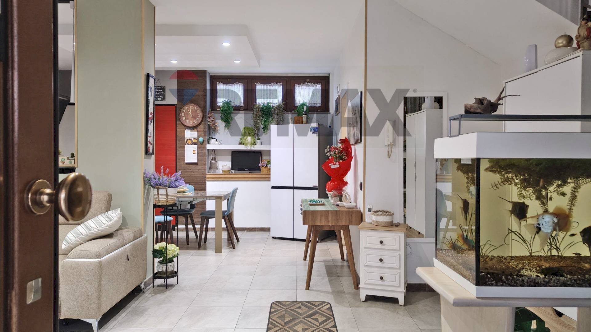 Soggiorno - Villa Bifamiliare via Colle Puoti
48, Santa Maria a Vico - foto 2