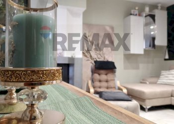 Soggiorno - Villa Bifamiliare via Colle Puoti
 
48, Santa Maria a Vico - foto 1